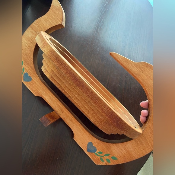 Vintage 1986 "Squash basket" by Holmes Ent. Wood Collapsible Basket Unsigned - Picture 6 of 11